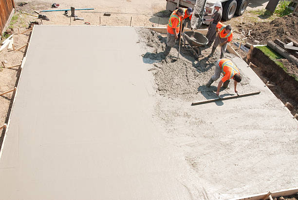 Best Concrete Retaining Walls in Lake Clarke Shores, FL